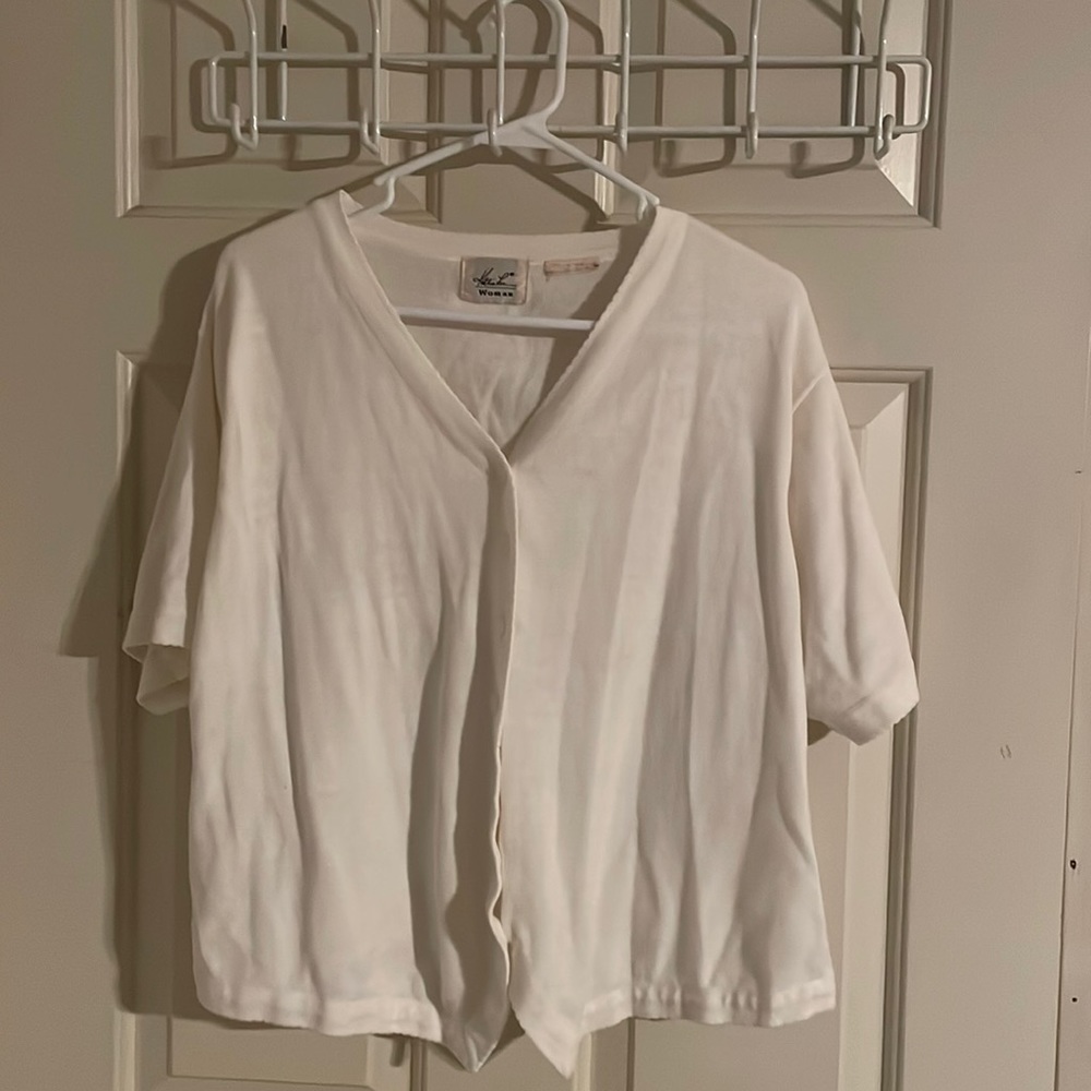 Short sweater